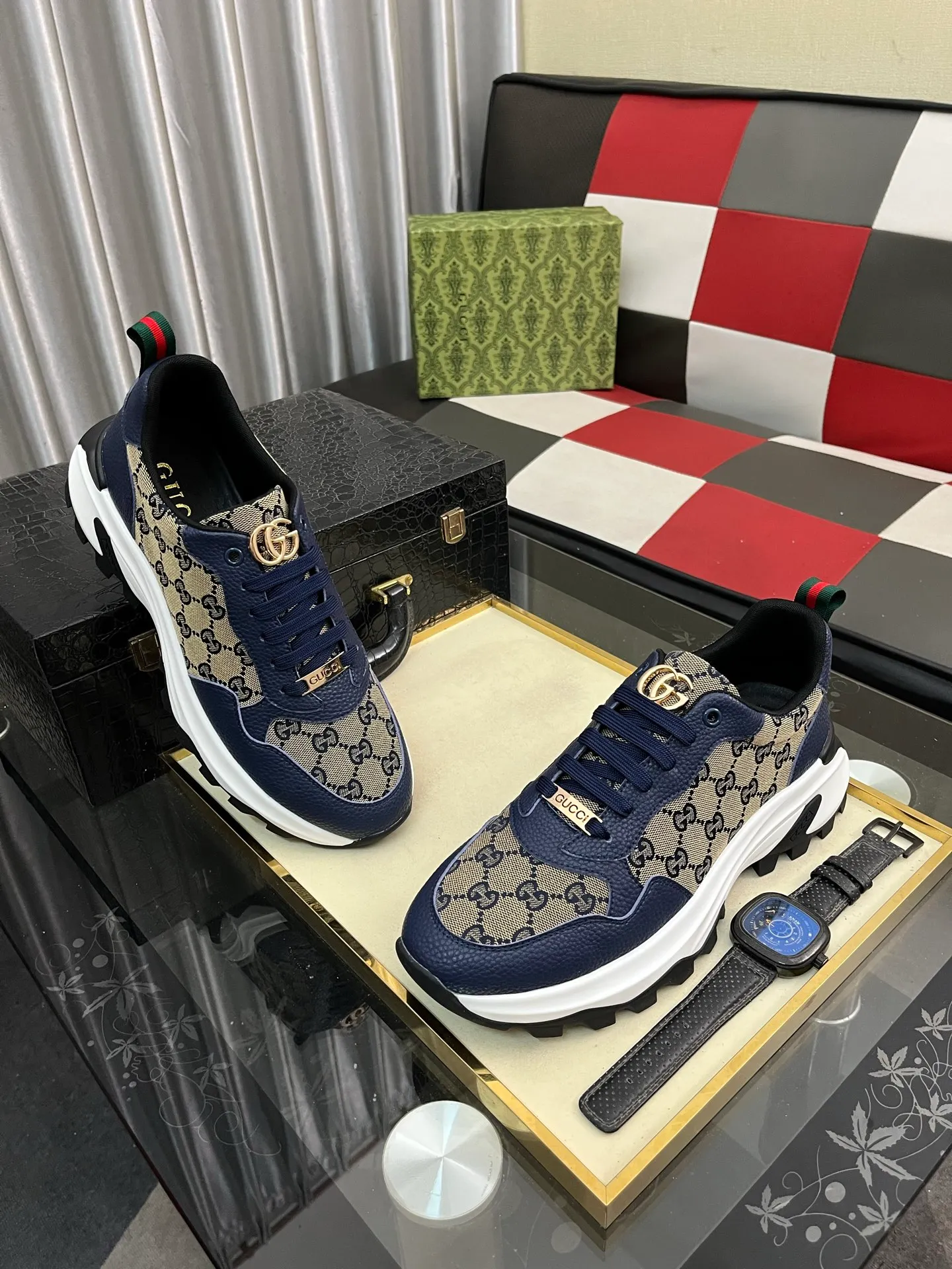 Men's shoes 💰458⌚️⌚️ Gucci •Gucci original quality. ~ Unique modern style sneakers. 🏃A must-have casual shoe for trendy men😍😍 Original brand imported from Italy, imported original leather, sheep lining (refuses to discolor and grind feet) Sole: Original sole provided by the original factory, French lazy style design ⚠️Fit to the feet, original quality attached, super comfortable original sole, code number: 38-444️⃣Colors available